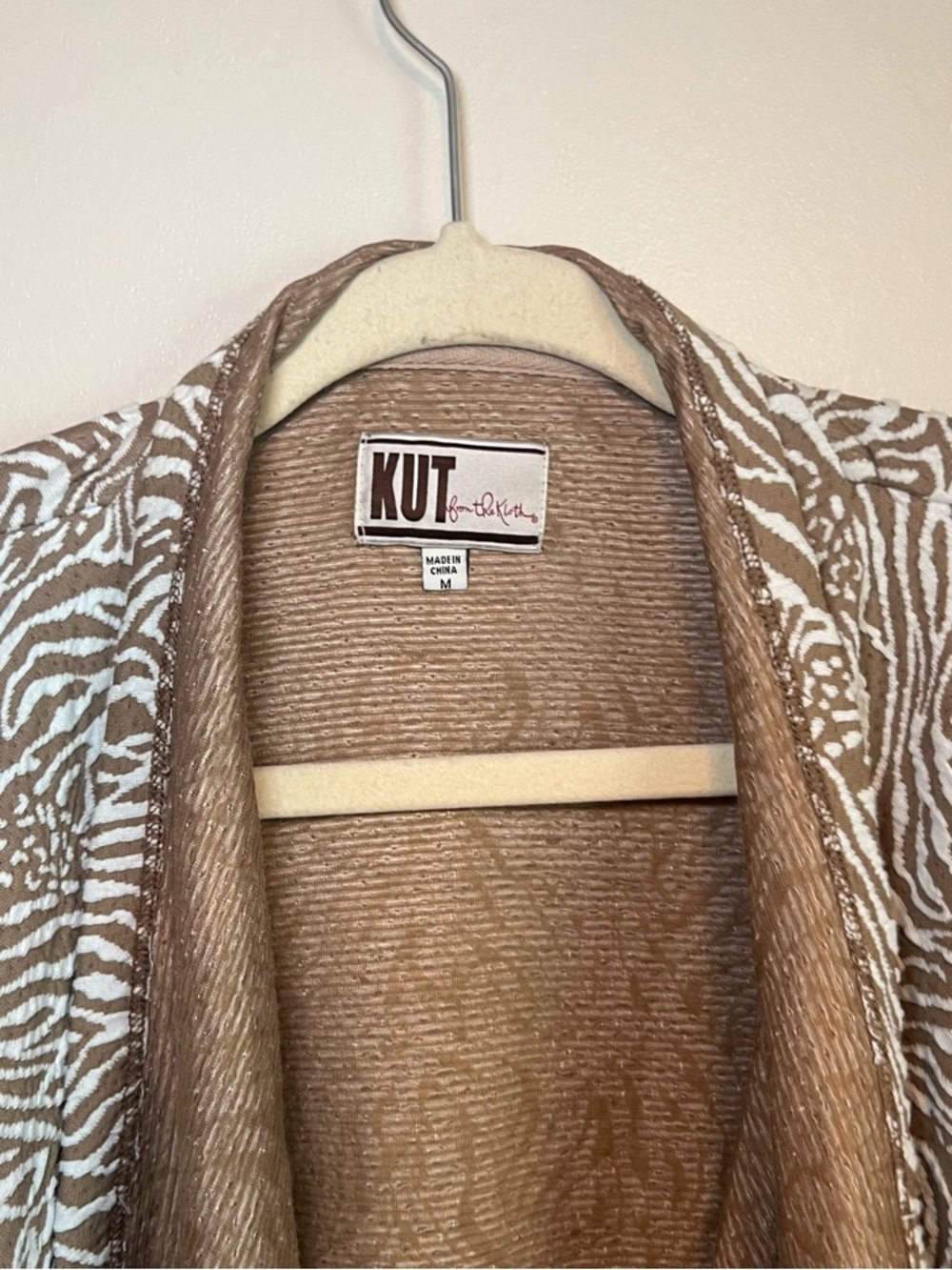 KUT from the Kloth Taupe & White Zebra Patterned Open Front Sweater Cardigan - Picture 5 of 13